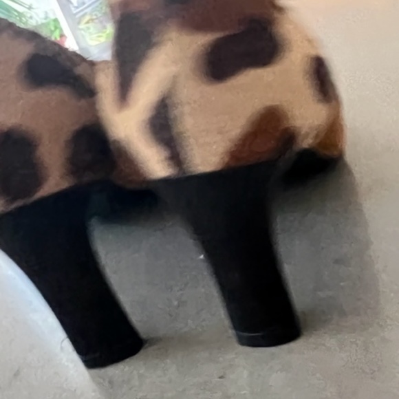 Casadei Italy  Animal print Suede. Pointed Toe  Size UK 5, Aust 6.5 - Picture 6 of 7